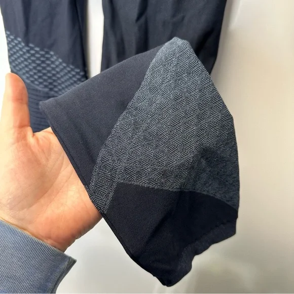 Spanx Look At Me Now Seamless Moto Leggings Indigo Blue Size XL - Picture 10 of 11